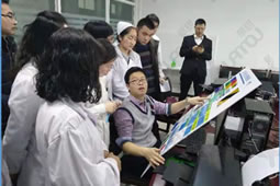 華謀咨詢為某醫院進行可視化標簽編輯的培訓以及現場實操演示